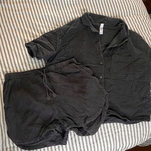 Stars above charcoal gray matching set